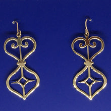 Load image into Gallery viewer, Cabildo Iron Earring Gold Plated Silver